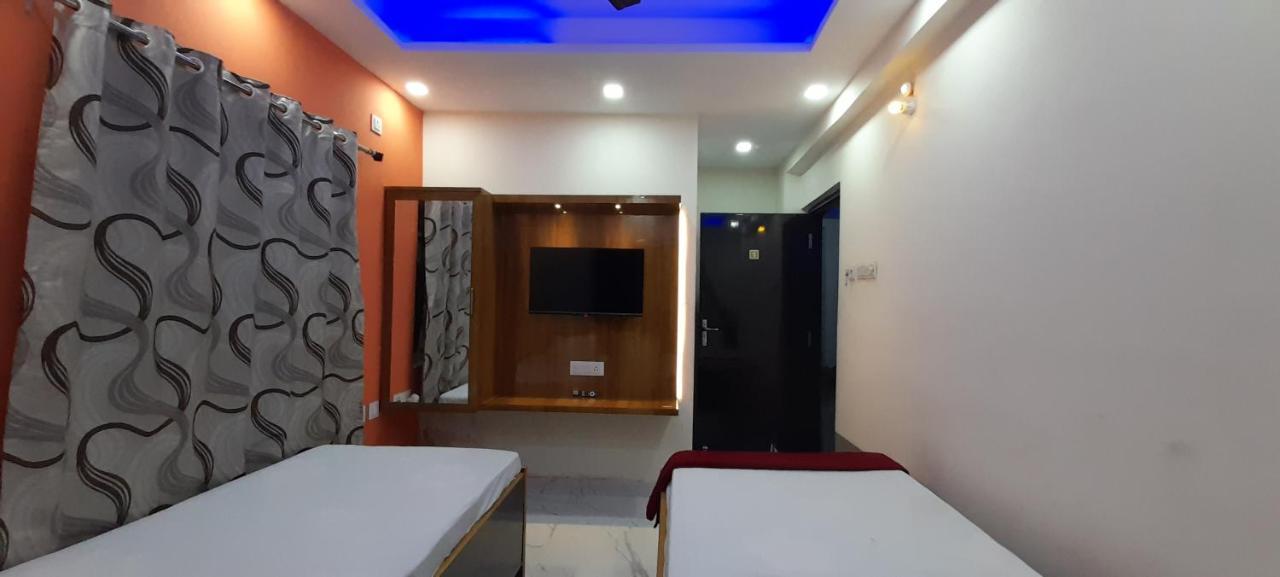 Garden Guest House Near Rene Tower Ruby General Hospital Kolkata Ngoại thất bức ảnh