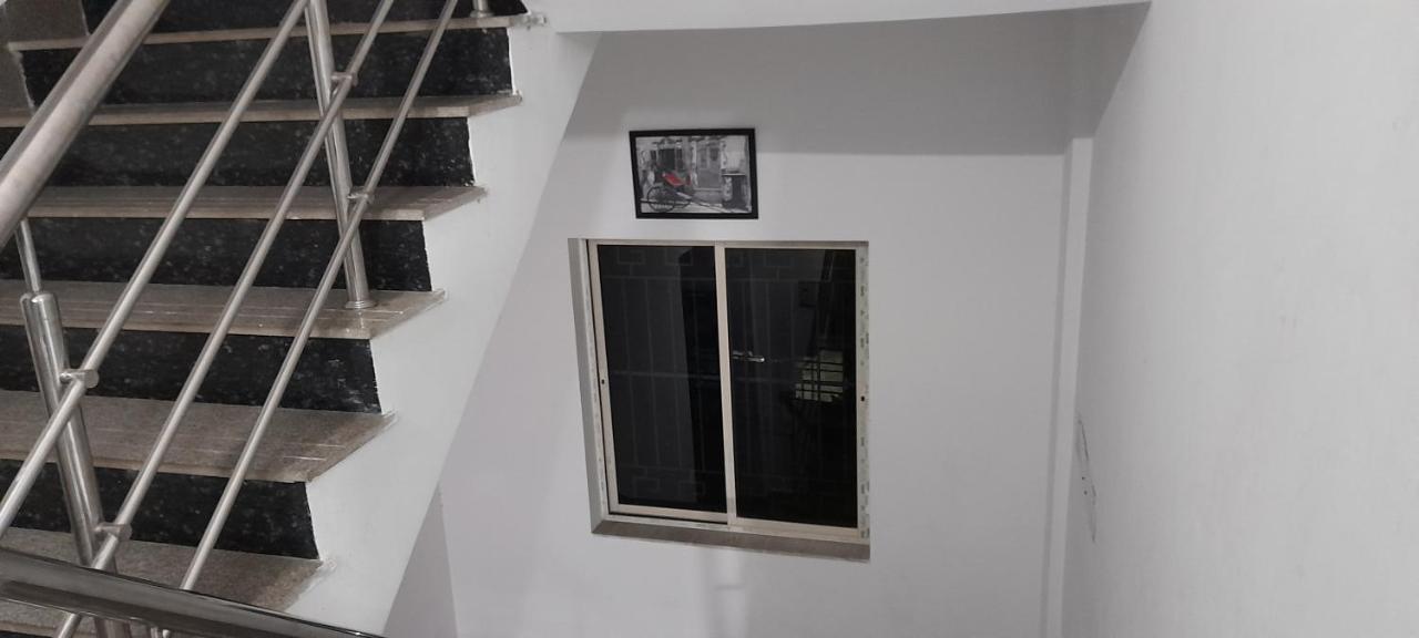 Garden Guest House Near Rene Tower Ruby General Hospital Kolkata Ngoại thất bức ảnh