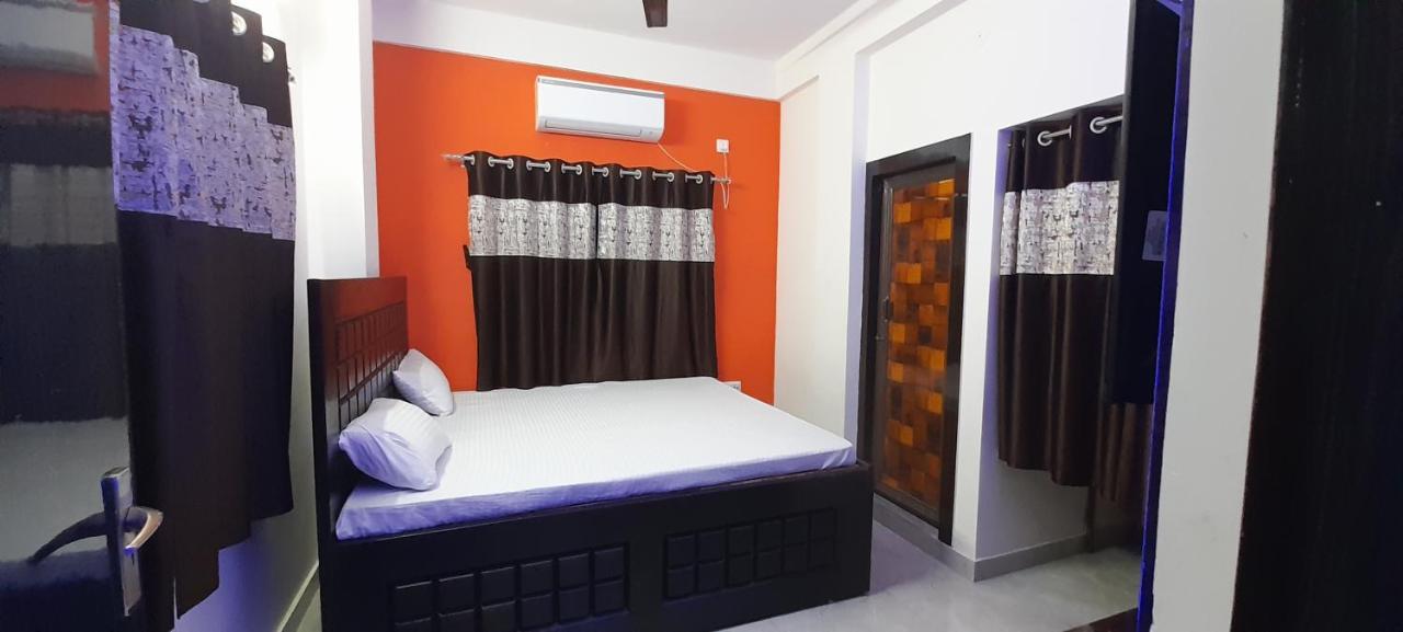 Garden Guest House Near Rene Tower Ruby General Hospital Kolkata Ngoại thất bức ảnh