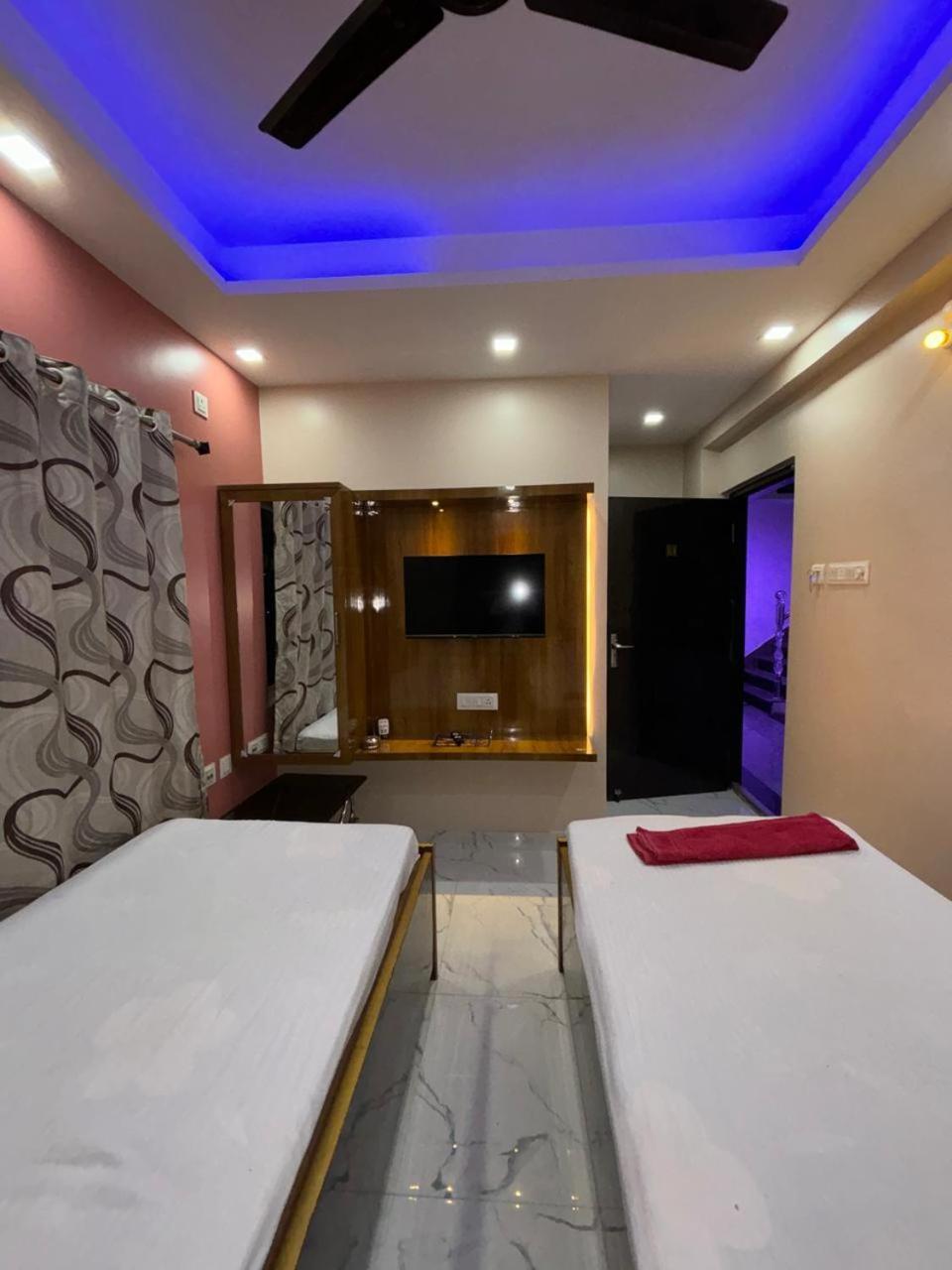 Garden Guest House Near Rene Tower Ruby General Hospital Kolkata Ngoại thất bức ảnh