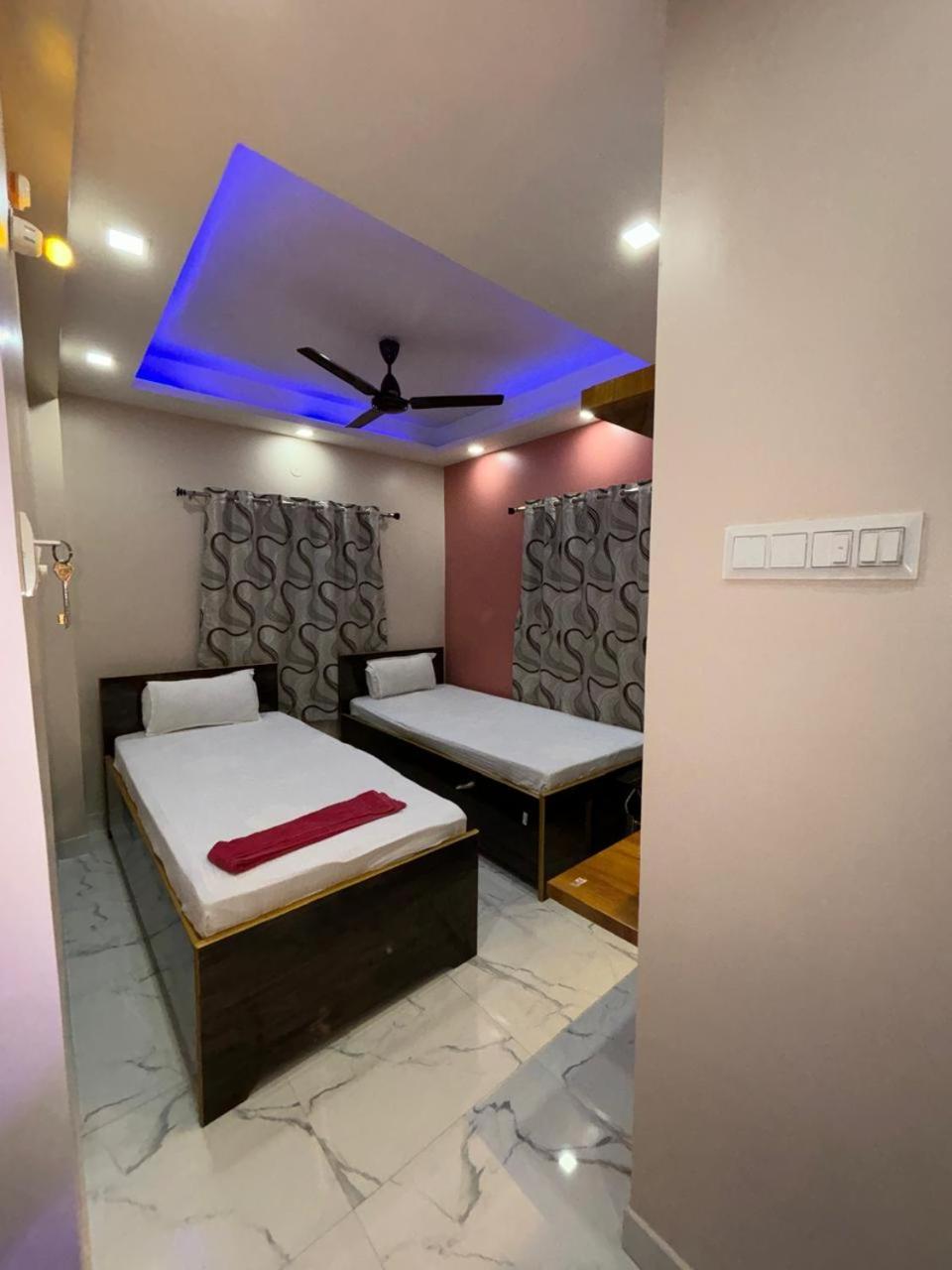 Garden Guest House Near Rene Tower Ruby General Hospital Kolkata Ngoại thất bức ảnh