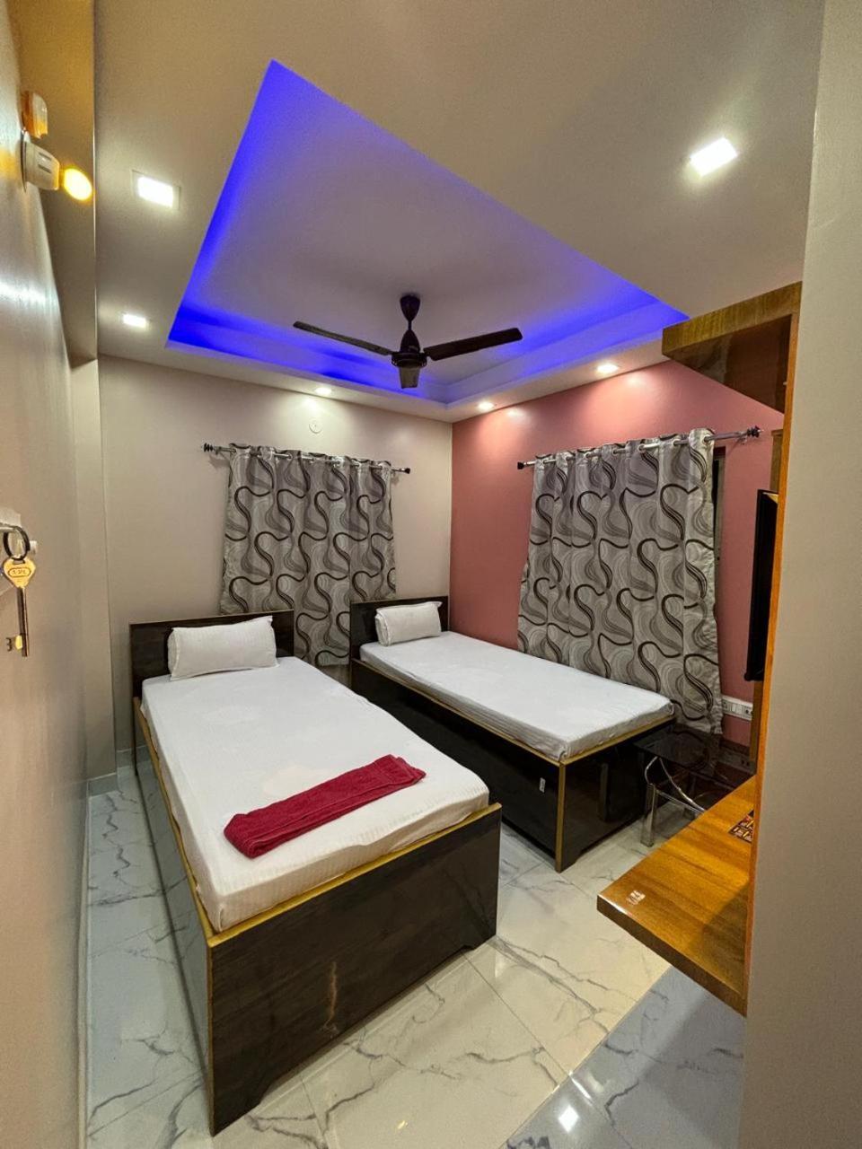 Garden Guest House Near Rene Tower Ruby General Hospital Kolkata Ngoại thất bức ảnh