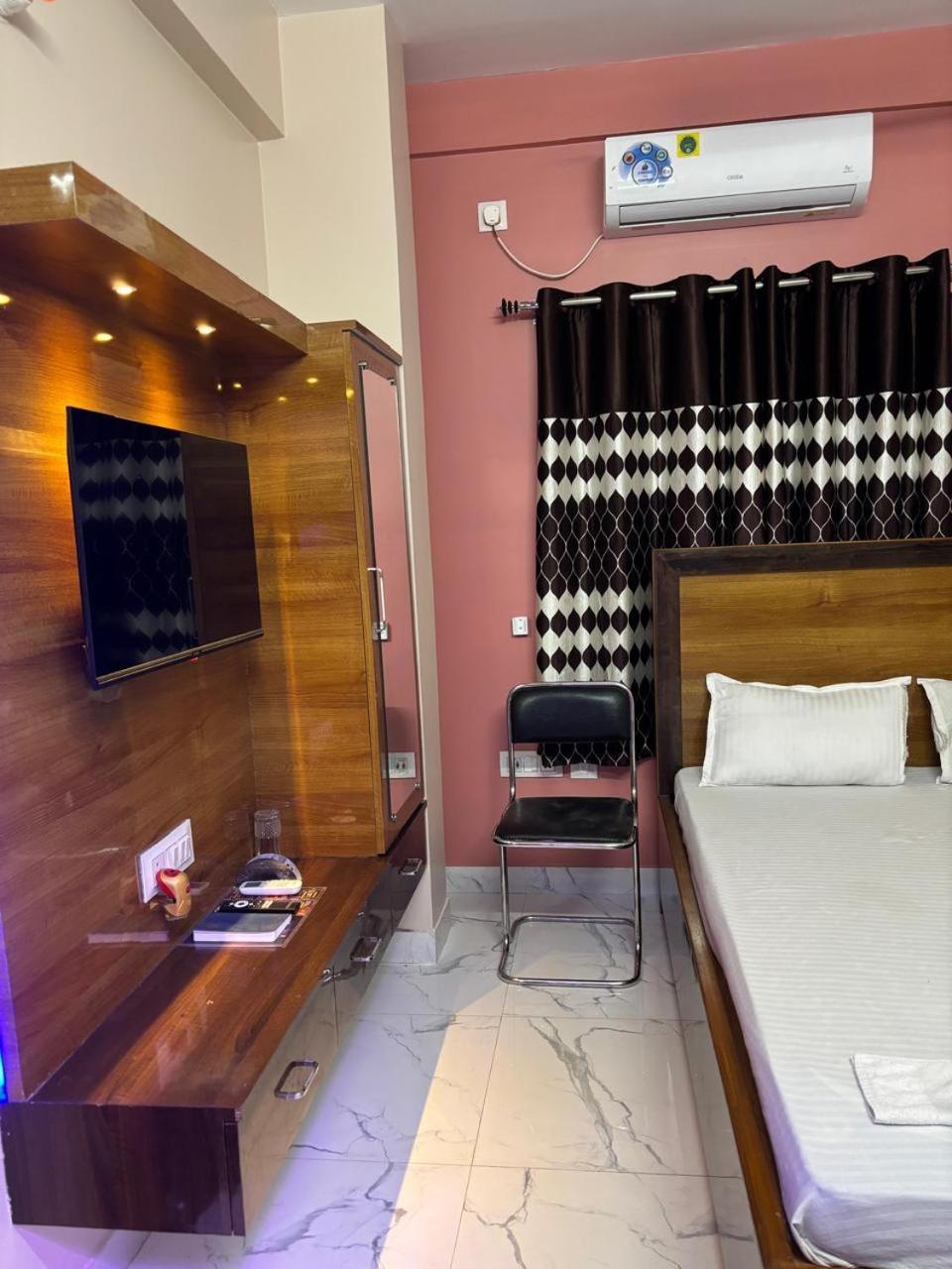 Garden Guest House Near Rene Tower Ruby General Hospital Kolkata Ngoại thất bức ảnh