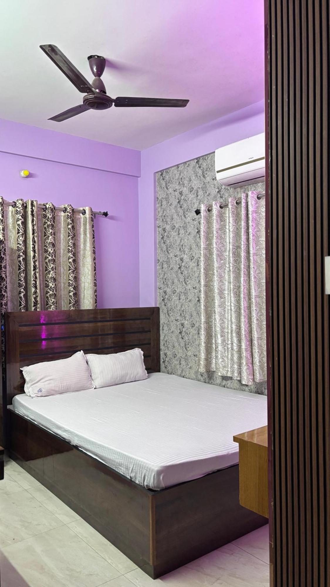 Garden Guest House Near Rene Tower Ruby General Hospital Kolkata Ngoại thất bức ảnh